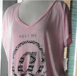 NWOT Aeropostale Graphic Tee Size XS